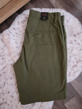 14th & UNION Olive Green Men's Shorts